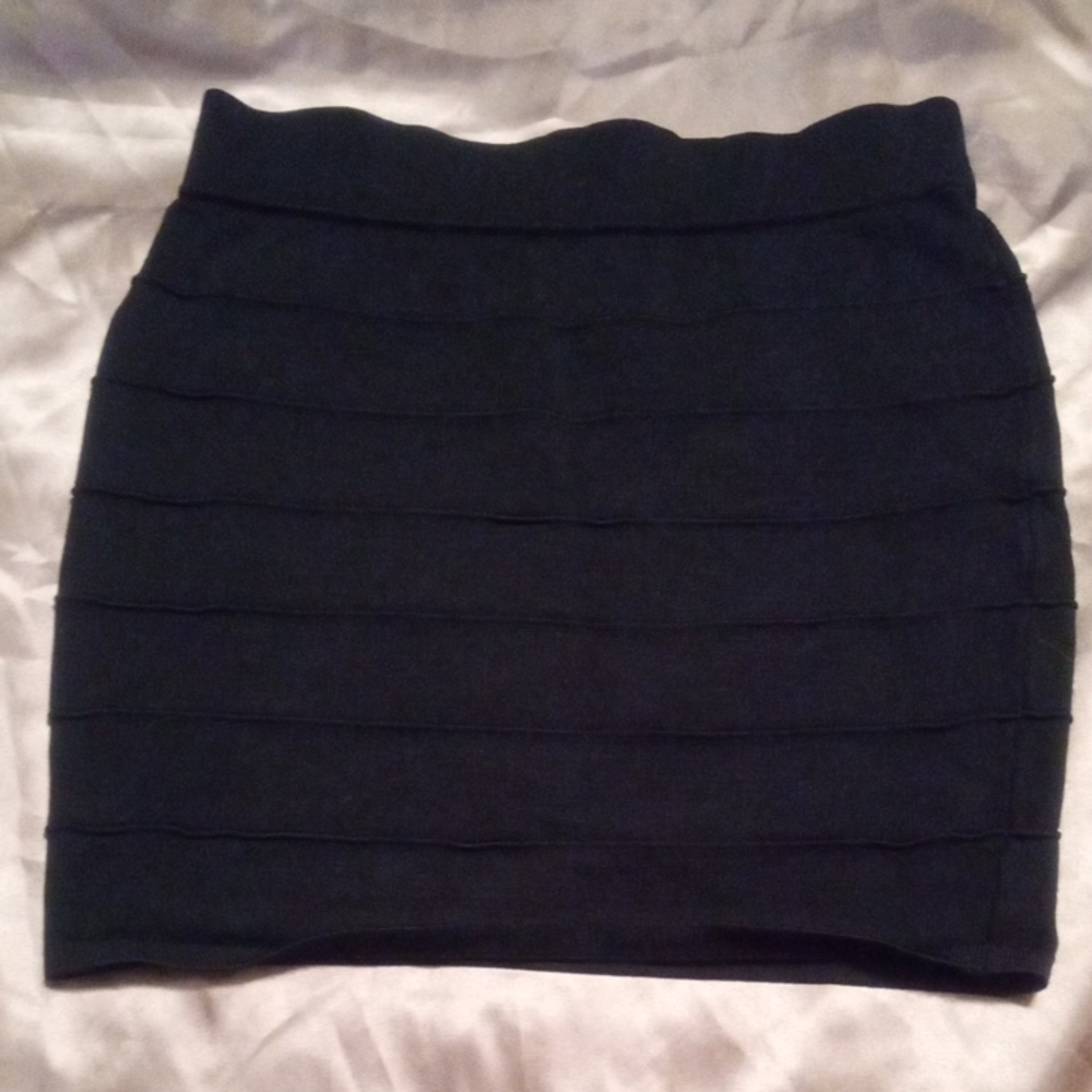 Wet Seal Black Mini Ribbed Pencil Skirt